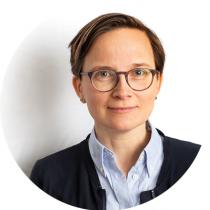 Ein Portraitfoto von Juliane Kunert, Verwaltung und stellvertretende Leitung kulturweit