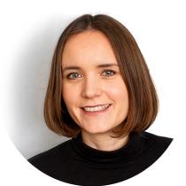 Ein Portraitfoto von Katharina Dahms, Qualitätsmanagement und Evaluation kulturweit